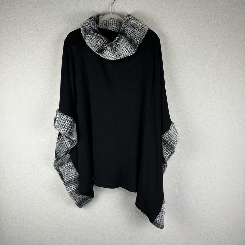 Capote Black Gray Faux Fur Chic Elegant Poncho Top Sweater Size Small Medium